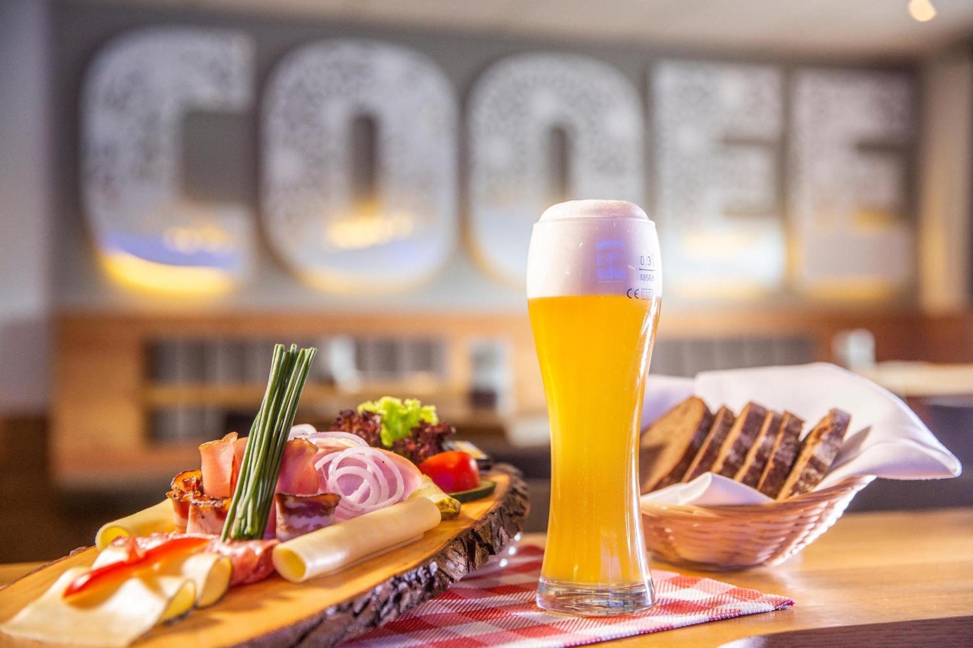 Cooee Alpin Hotel Kitzbueheler Alpen Санкт-Йоганн Экстерьер фото